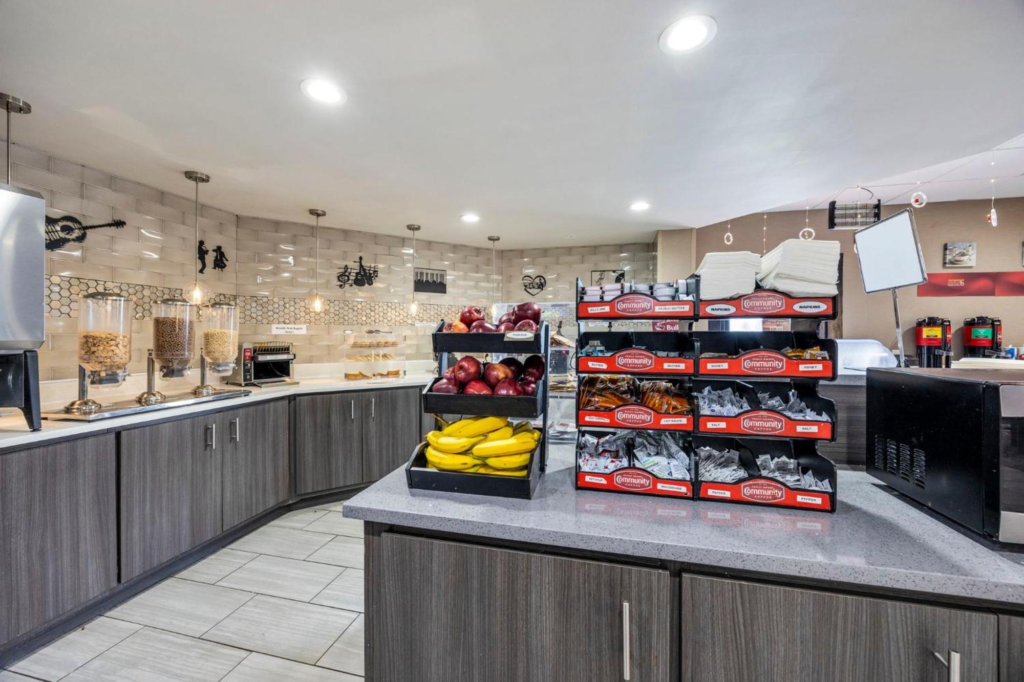 市区/音乐行贝斯特韦斯特plus酒店 纳什维尔 外观 照片